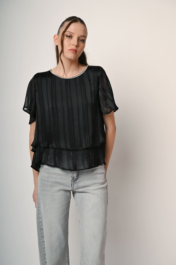 Top doppiato in georgette con strass