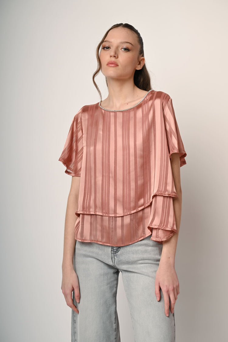 Top doppiato in georgette con strass