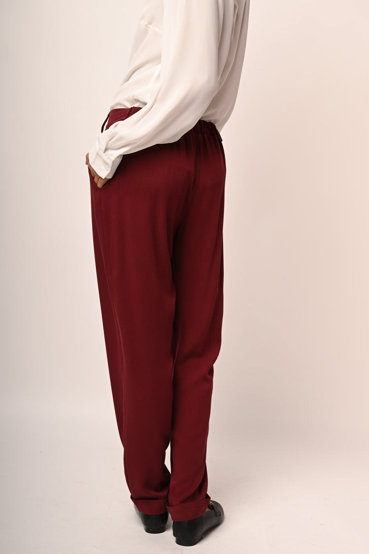 Pantaloni in viscosa con pinces