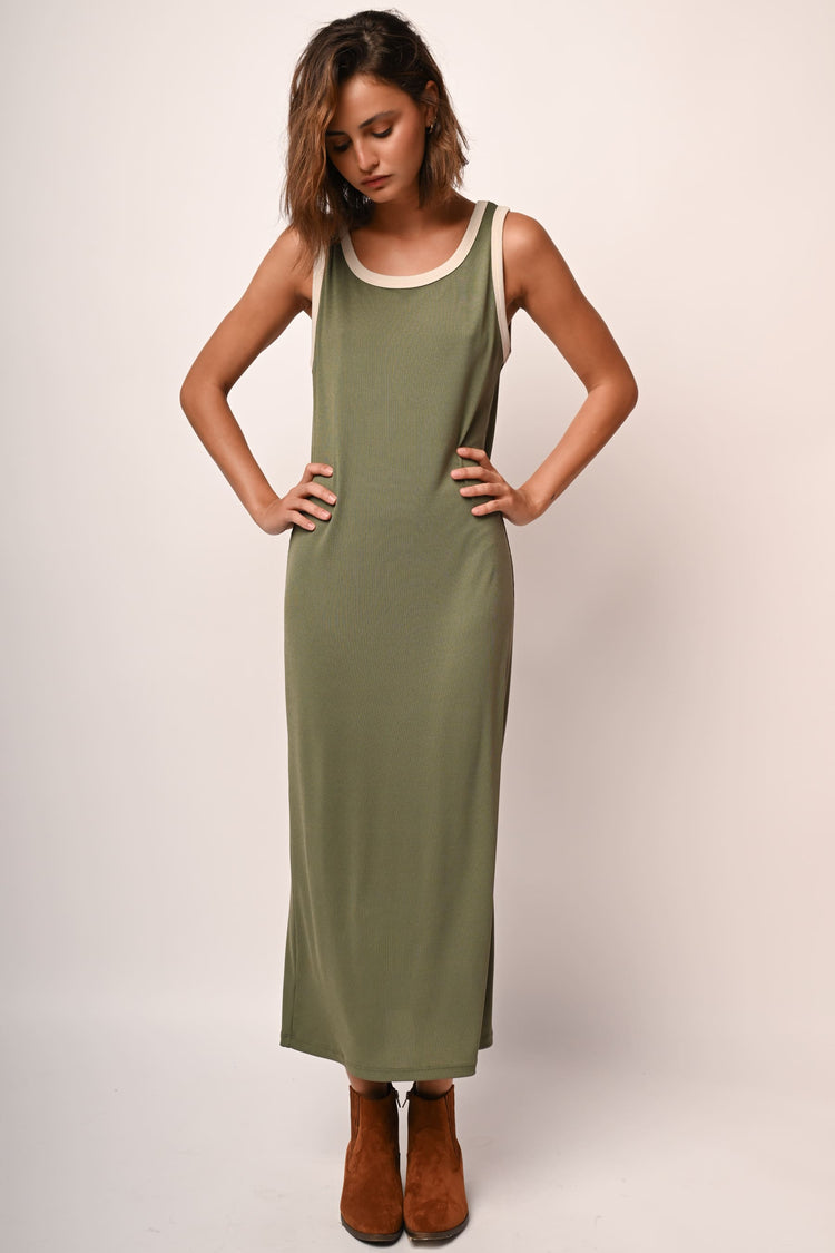 Abito midi in maglia a costine