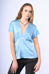 Blusa in raso con scollo a V
