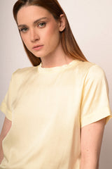 T-shirt in raso di viscosa giallo burro