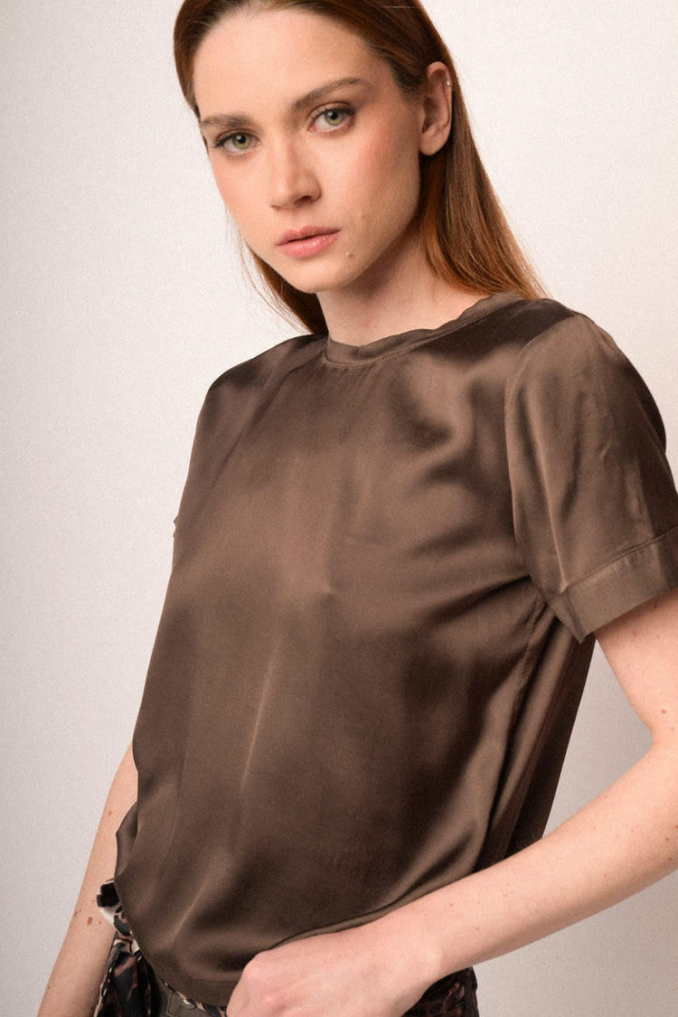 T-shirt in raso di viscosa cioccolato