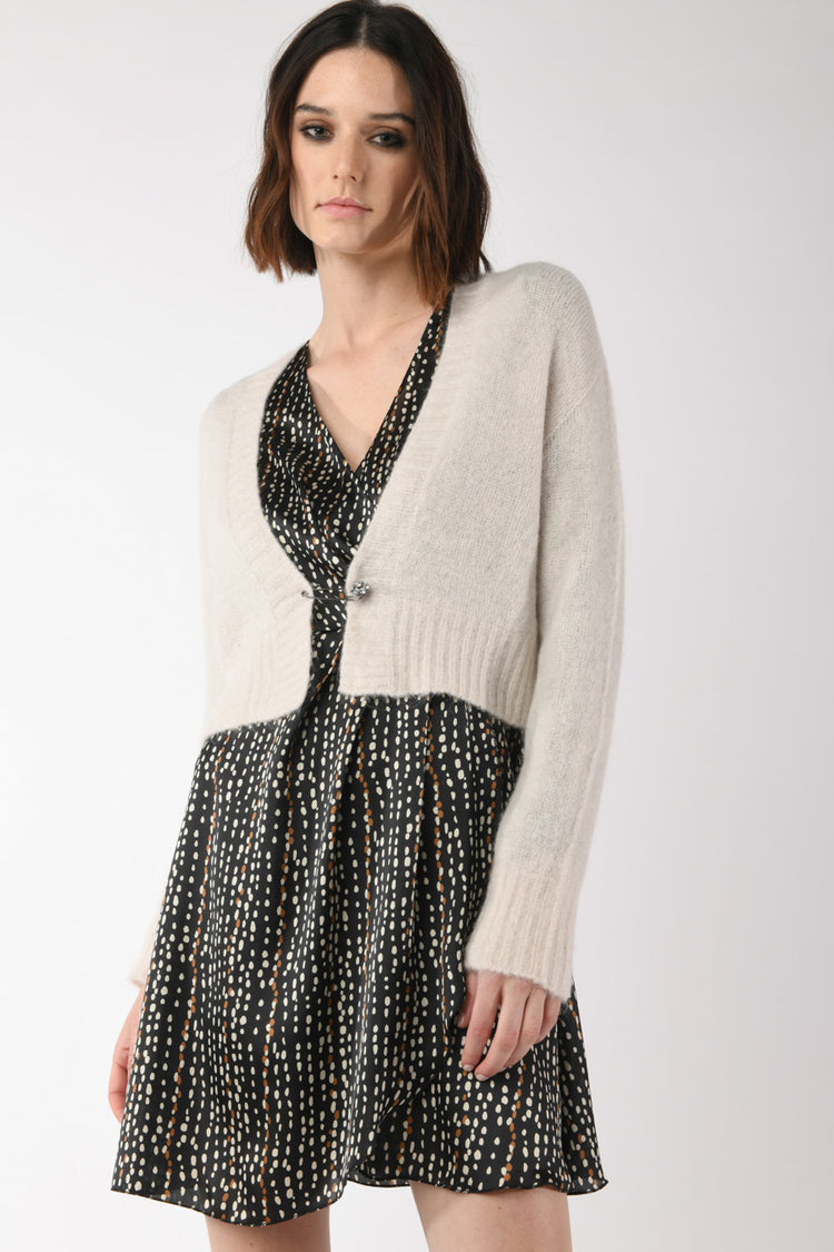Cardigan misto mohair con spilla