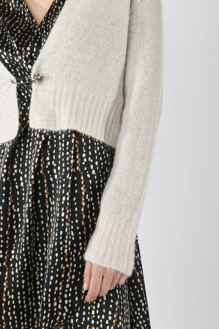 Cardigan misto mohair con spilla