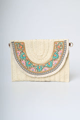 Pochette in paglia con decorazione