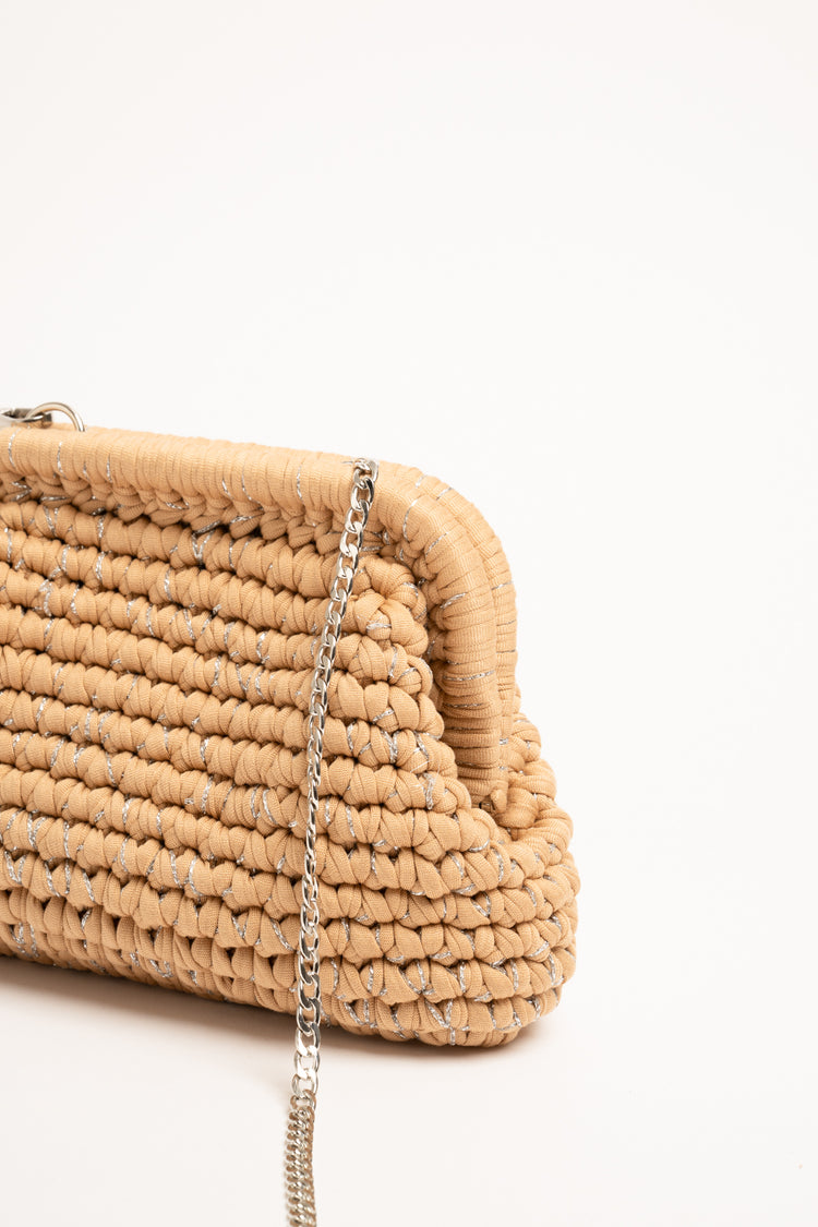 Clutch in tessuto intrecciato nocciola e fili lurex