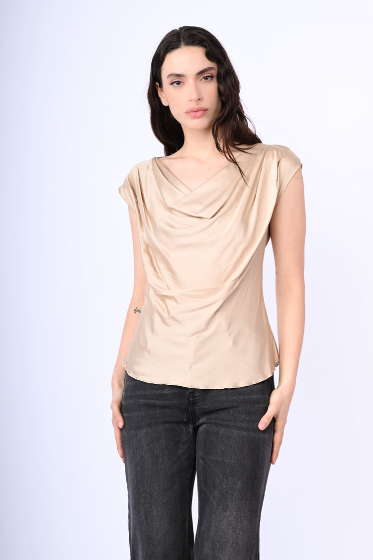 Top con scollo drappeggiato