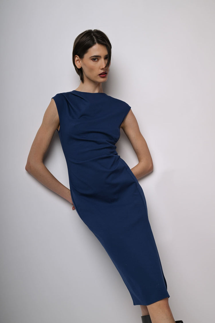 Abito a tubino con spacco
