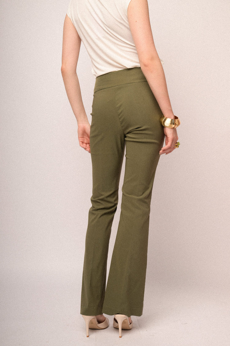 Pantaloni a gamba svasata misto viscosa verde oliva