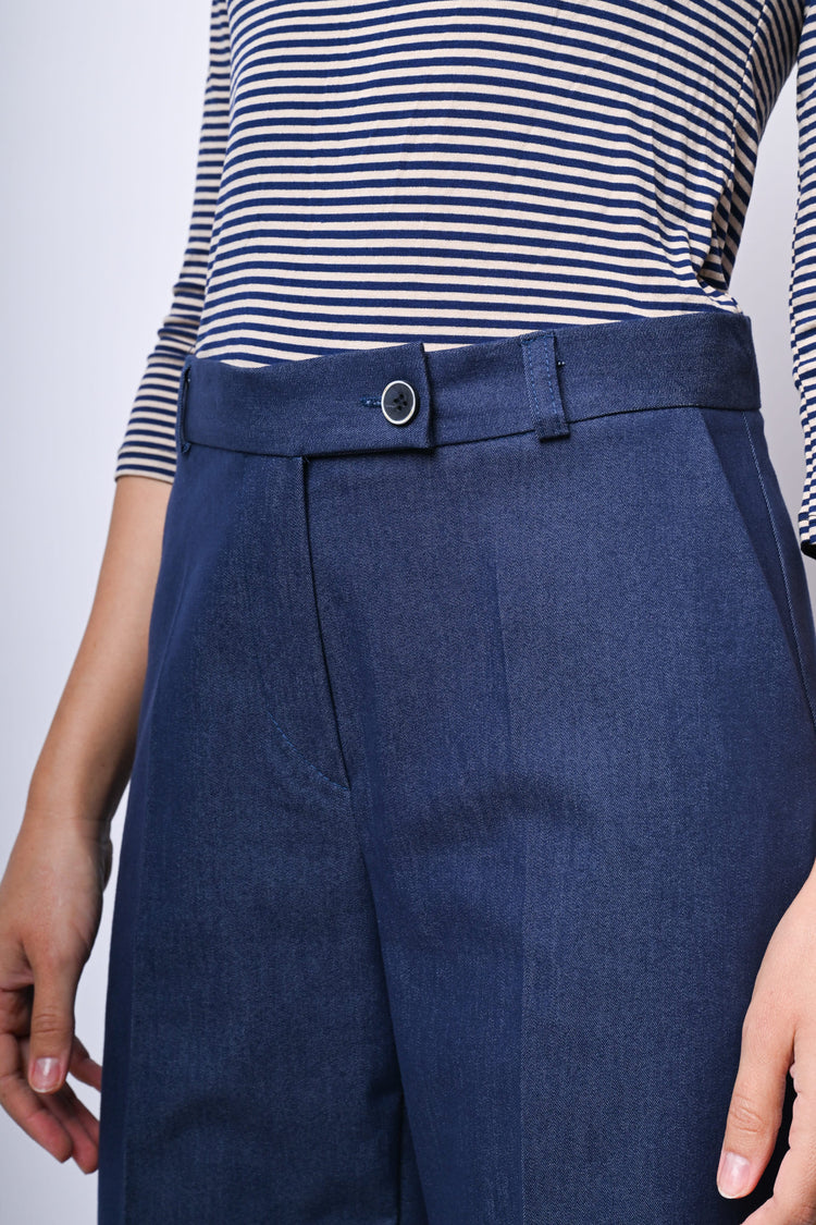 Pantaloni crop con risvolto