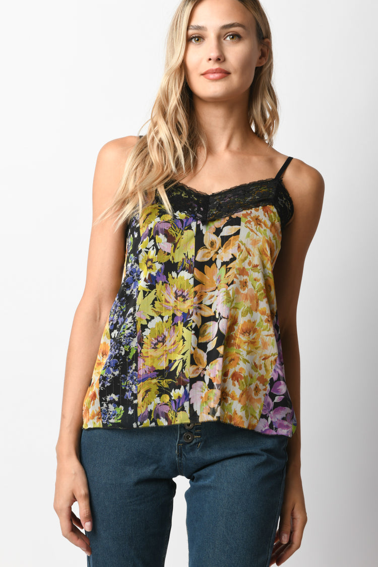 Top a stampa floreale con pizzo