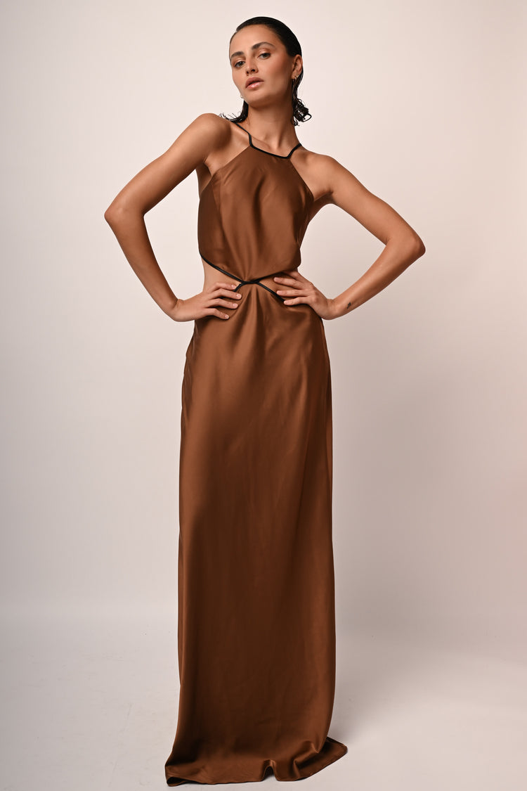 Abito lungo in raso con cut-out