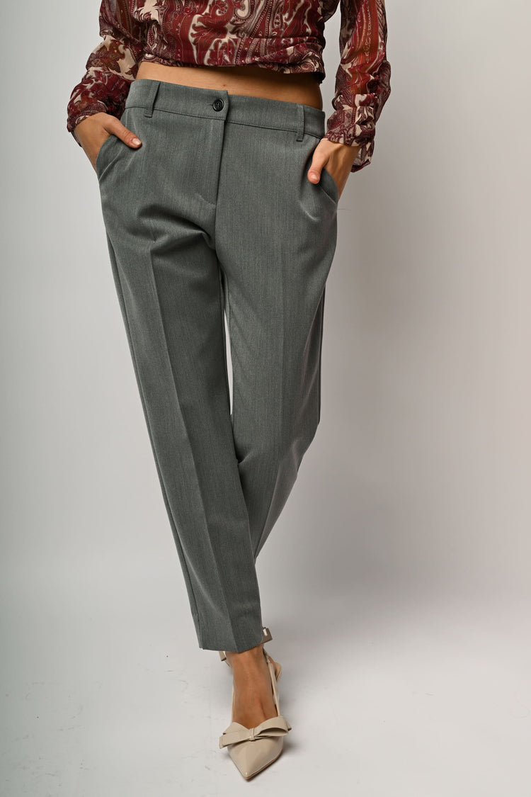 Pantaloni slim-fit