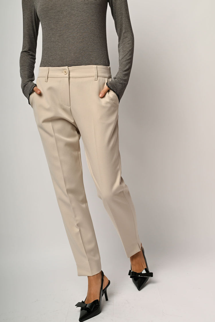 Pantaloni slim-fit