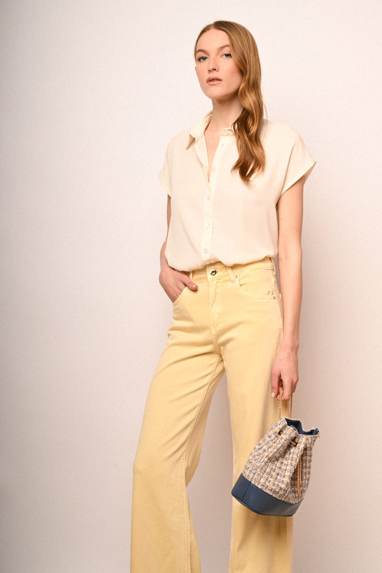Camicia con maniche ad aletta