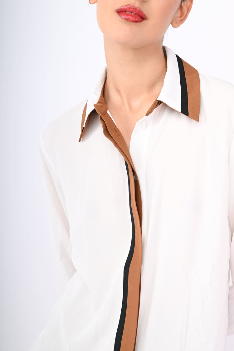 Camicia con profili a contrasto
