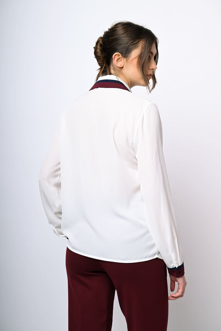 Camicia con profili a contrasto