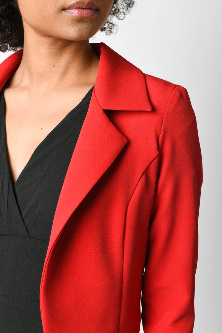 Blazer crop con revers classici