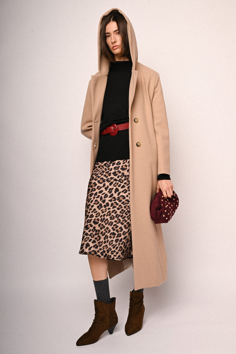 Cappotto lungo con cappuccio e cintura