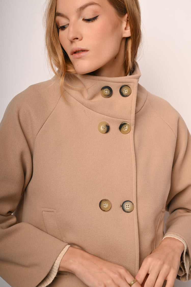 Cappotto corto doppiopetto