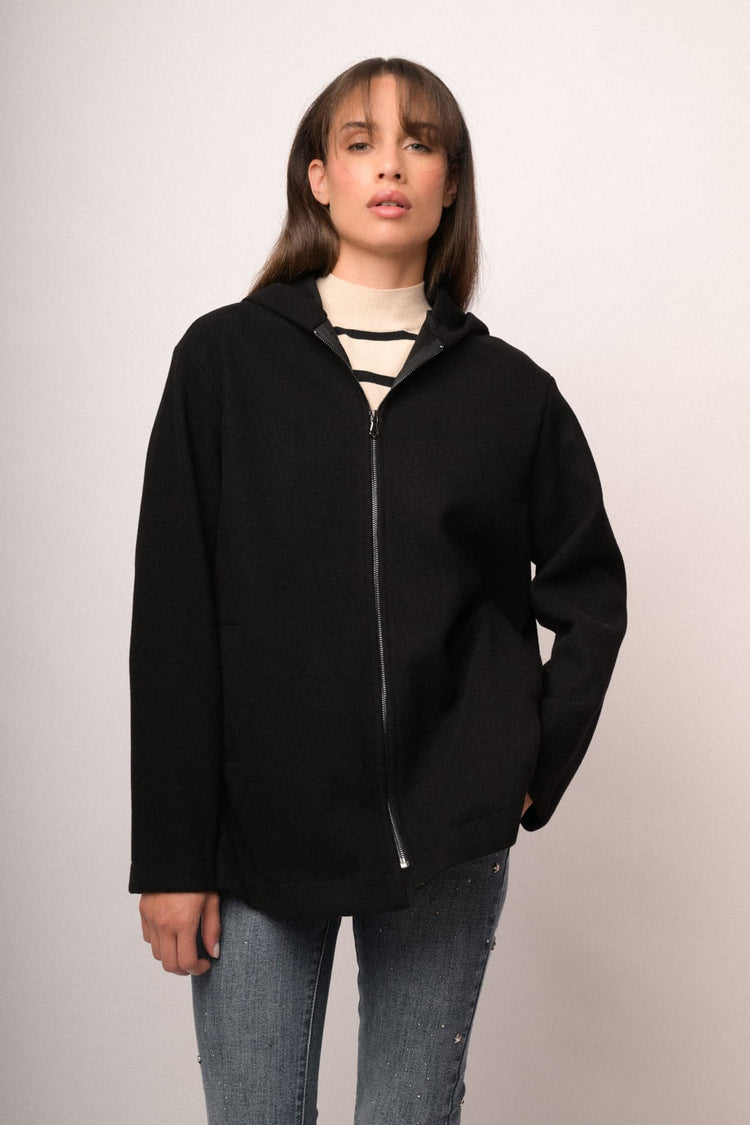 Cappotto corto con zip e cappuccio nero