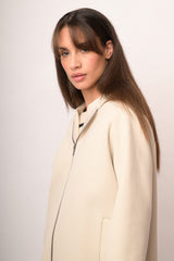 Cappotto corto con zip e cappuccio avorio