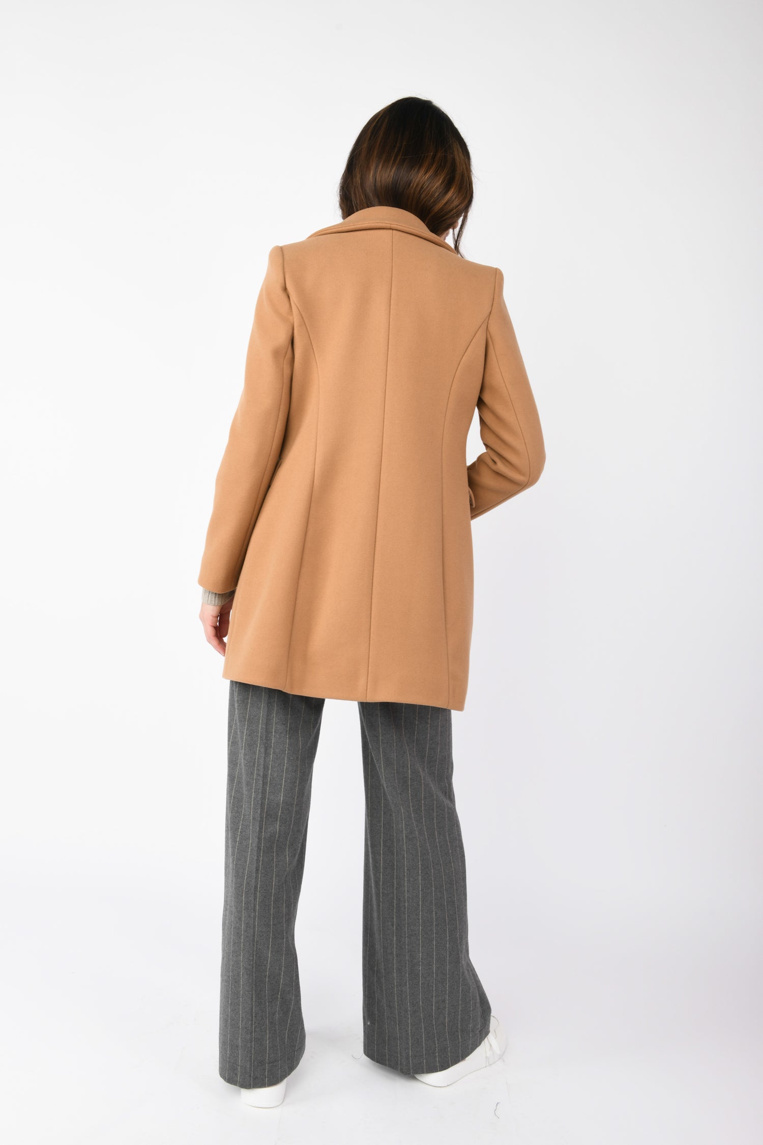 EM09TF237CM-23_6_6_2ad5f0fe-cec3-409b-9814-3b2fc803c8d1