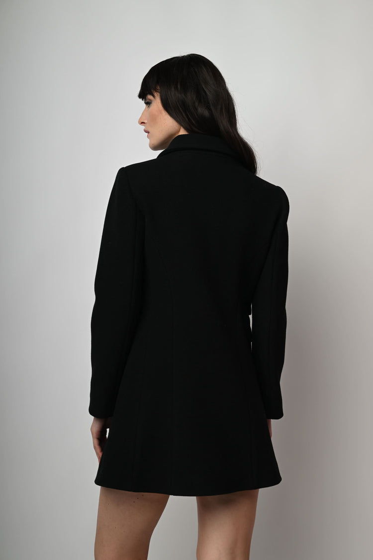 Cappotto doppiopetto con bottoni dorati