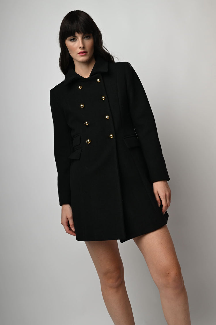 Cappotto doppiopetto con bottoni dorati