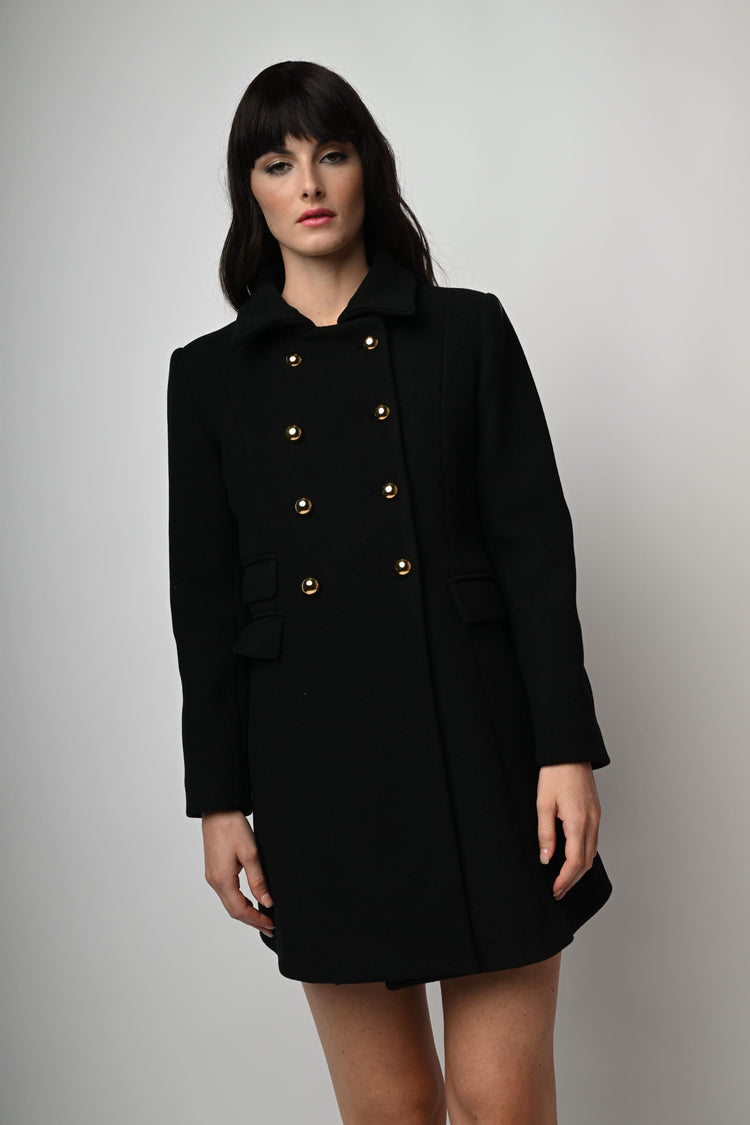Cappotto doppiopetto con bottoni dorati
