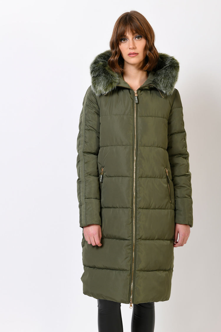 Piumino lungo con cappuccio in faux fur