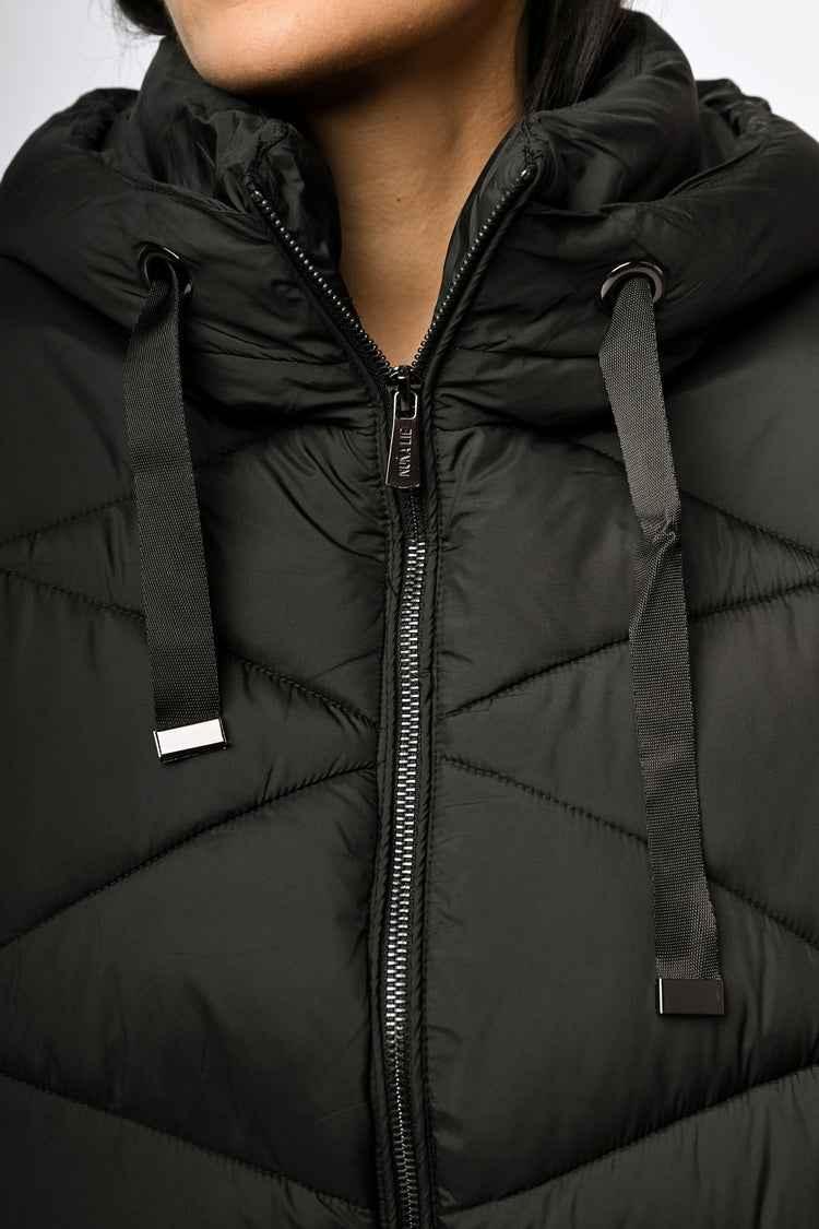 Piumino in nylon trapuntato con cappuccio