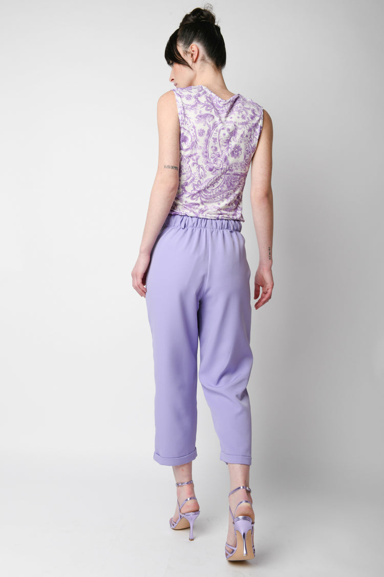 Pantaloni crop con risvolto