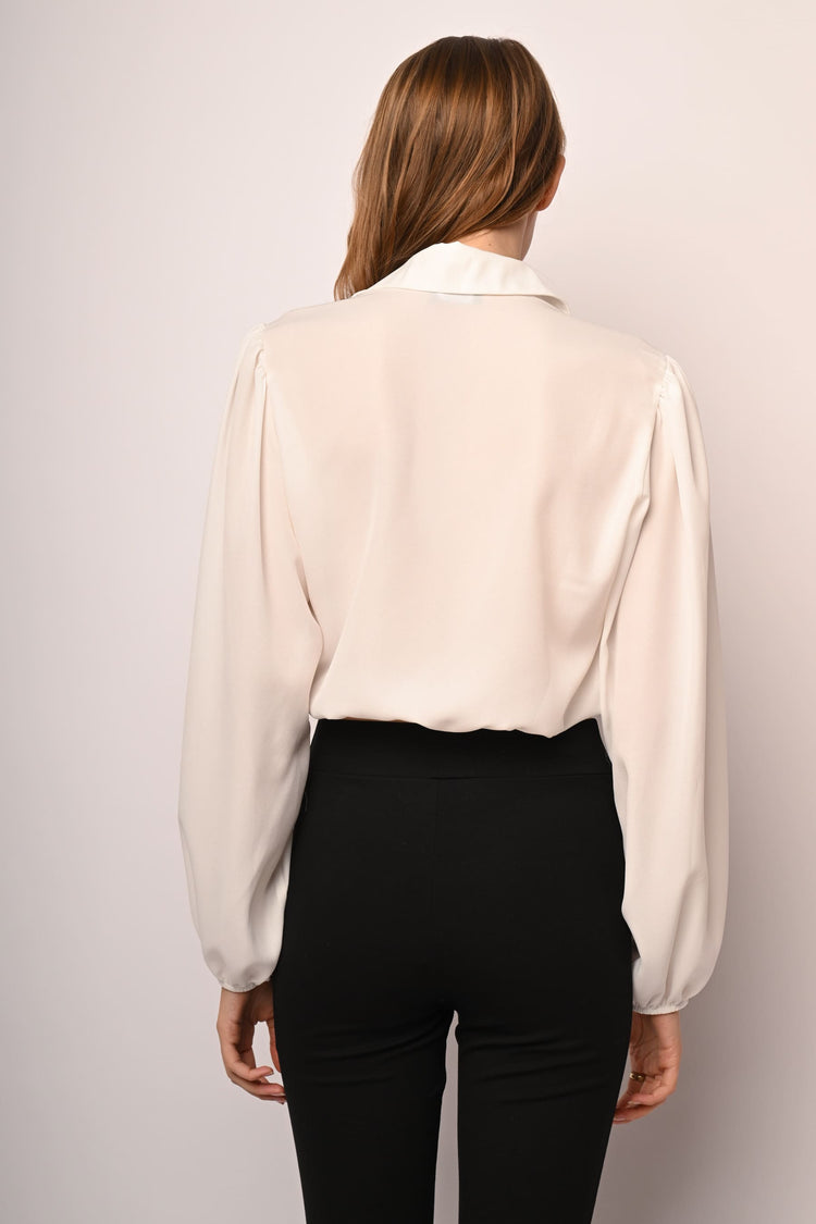 Camicia crop con maniche a palloncino