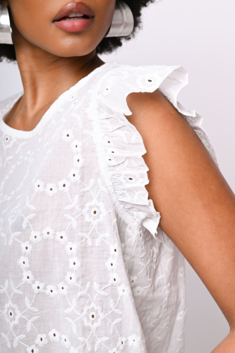 Top in pizzo Sangallo con volants