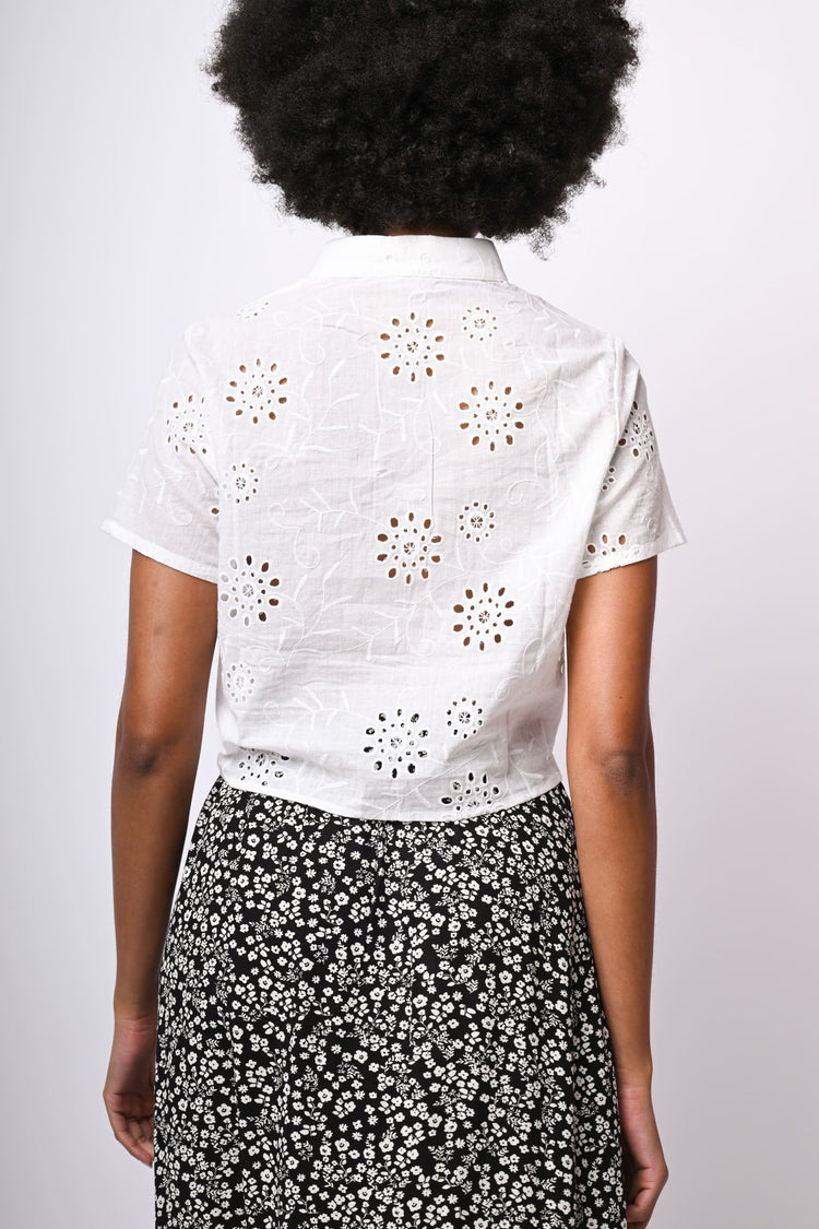 Camicia con nodo in pizzo Sangallo