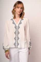 Blusa bianca in cotone e viscosa con ricami neri