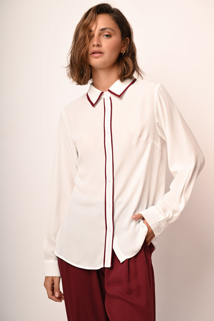 Camicia con profili a contrasto