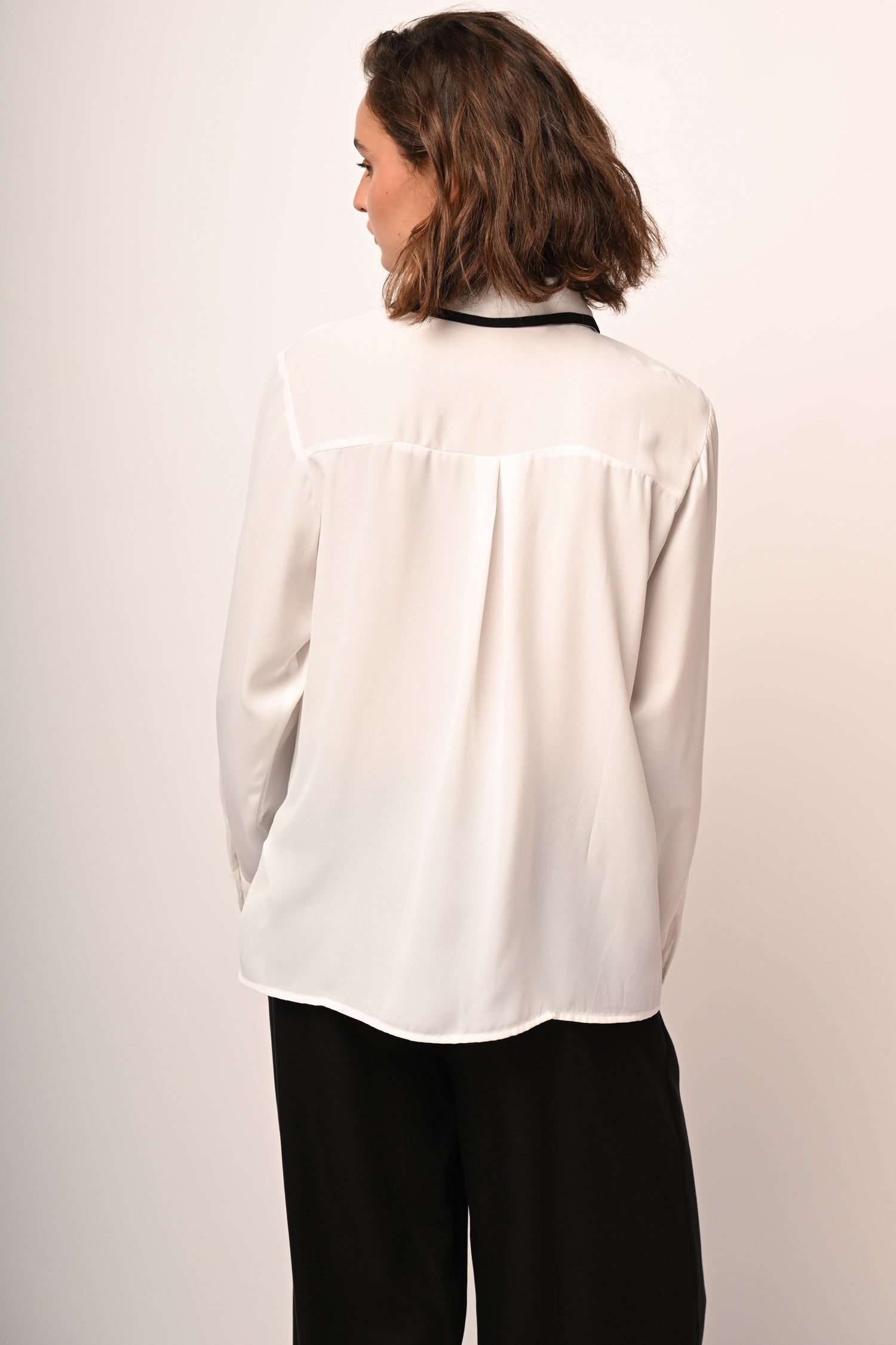 FL11822NEBI-25_4_4