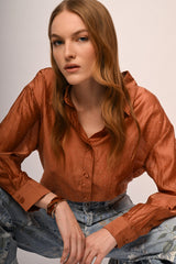 Camicia in organza con mini borchie
