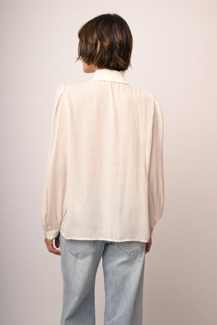 Camicia avorio con nastro in raso