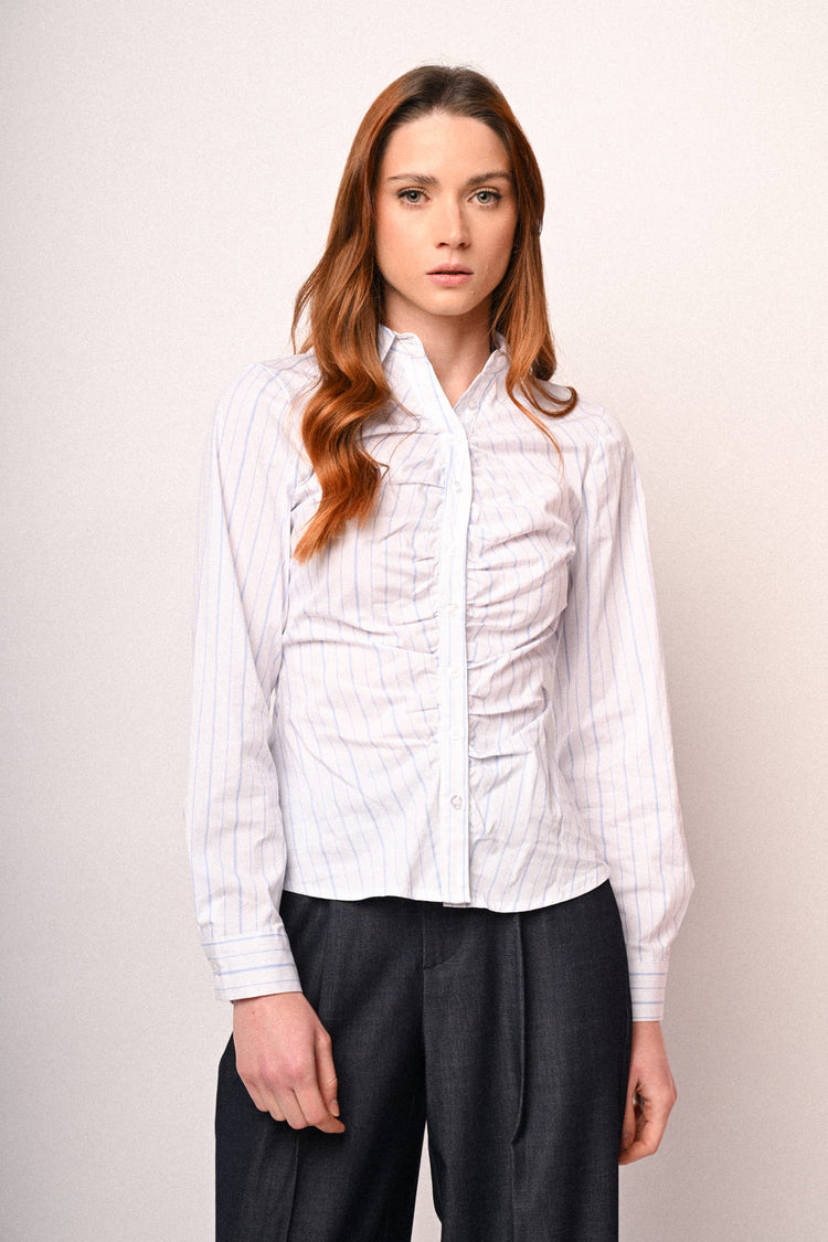 Camicia a righe con arricciatura