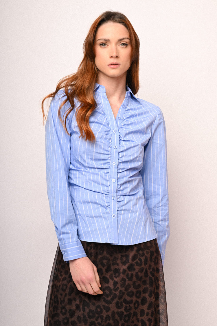 Camicia a righe con arricciatura