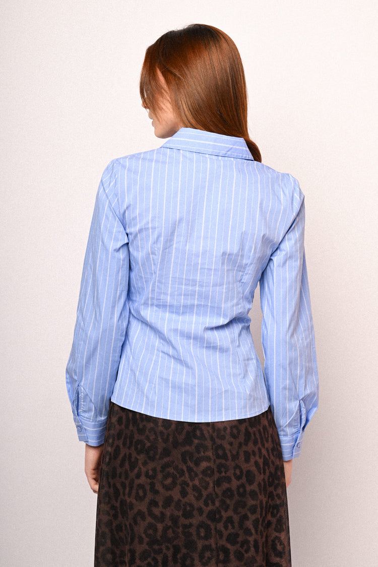 Camicia a righe con arricciatura