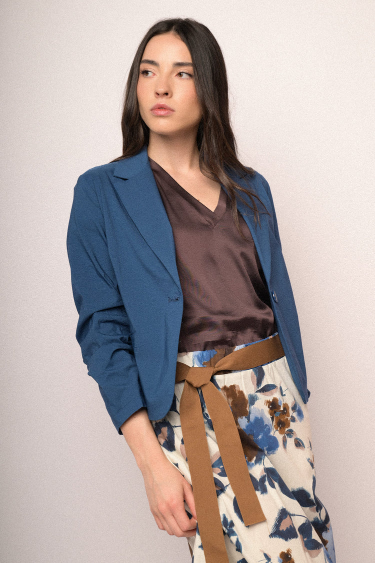 Blazer basic monopetto blu denim con maniche arricciate