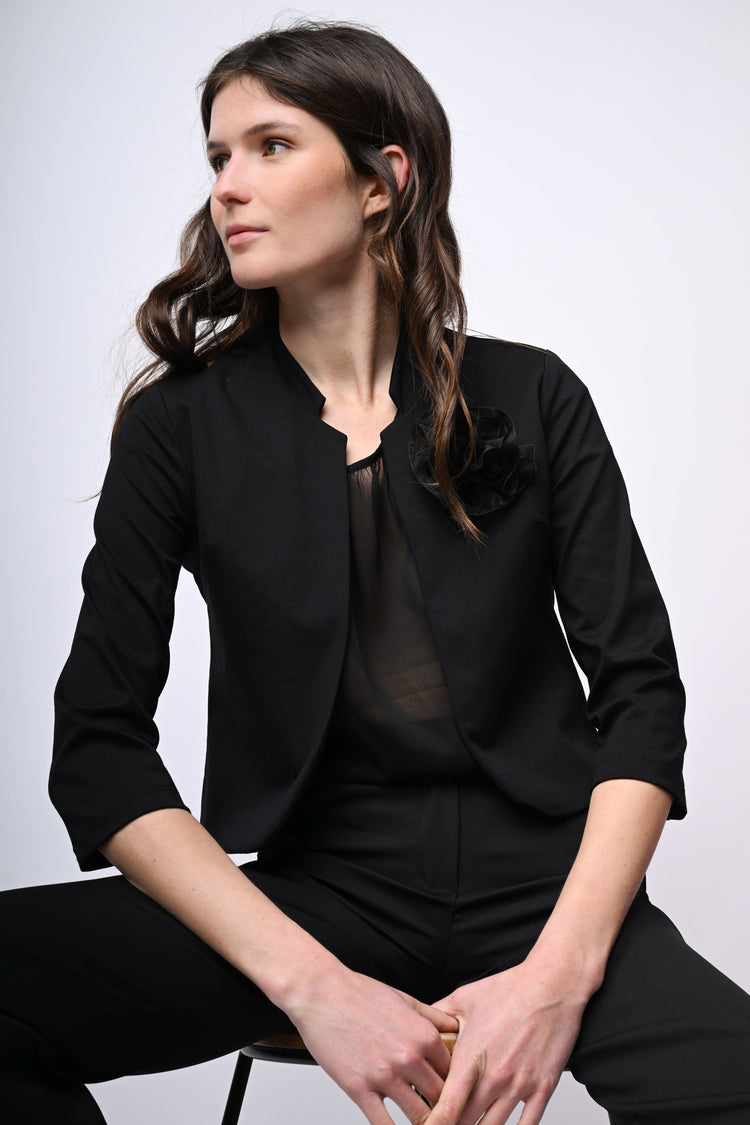Bolero con spilla a rosa 3D