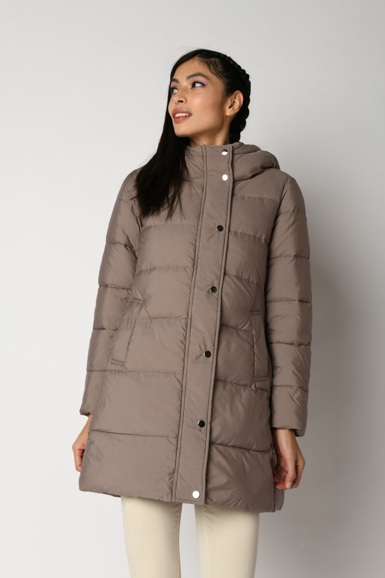 Piumino in nylon trapuntato con cappuccio