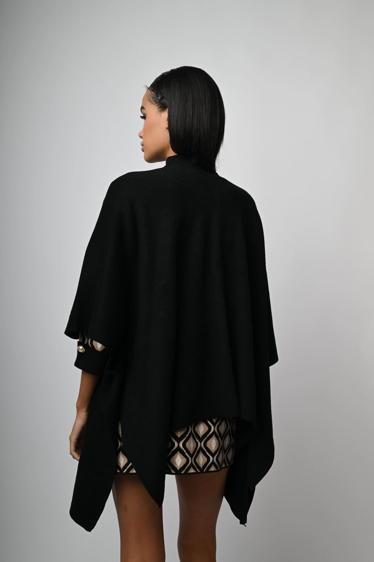 Soprabito-poncho in maglia