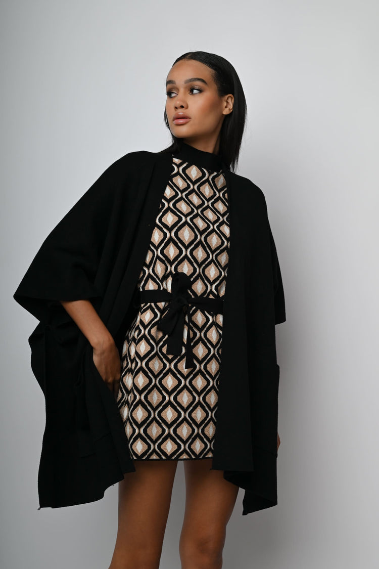 Soprabito-poncho in maglia